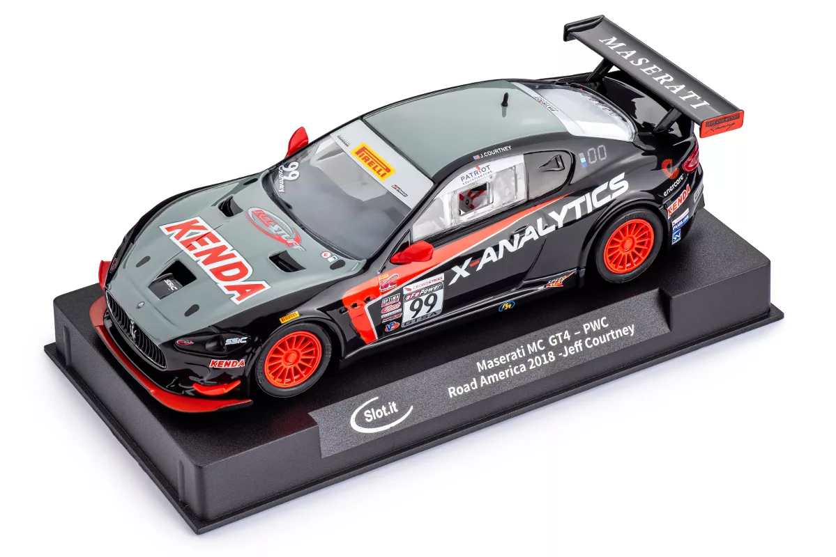 SICA48A Maserati MC GT4